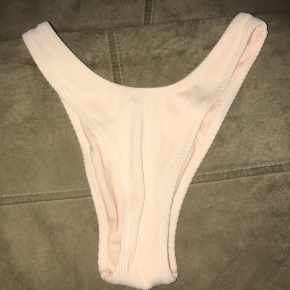 American Eagle Outfitters Other - Light Peach Hi-Leg Cheeky bottoms